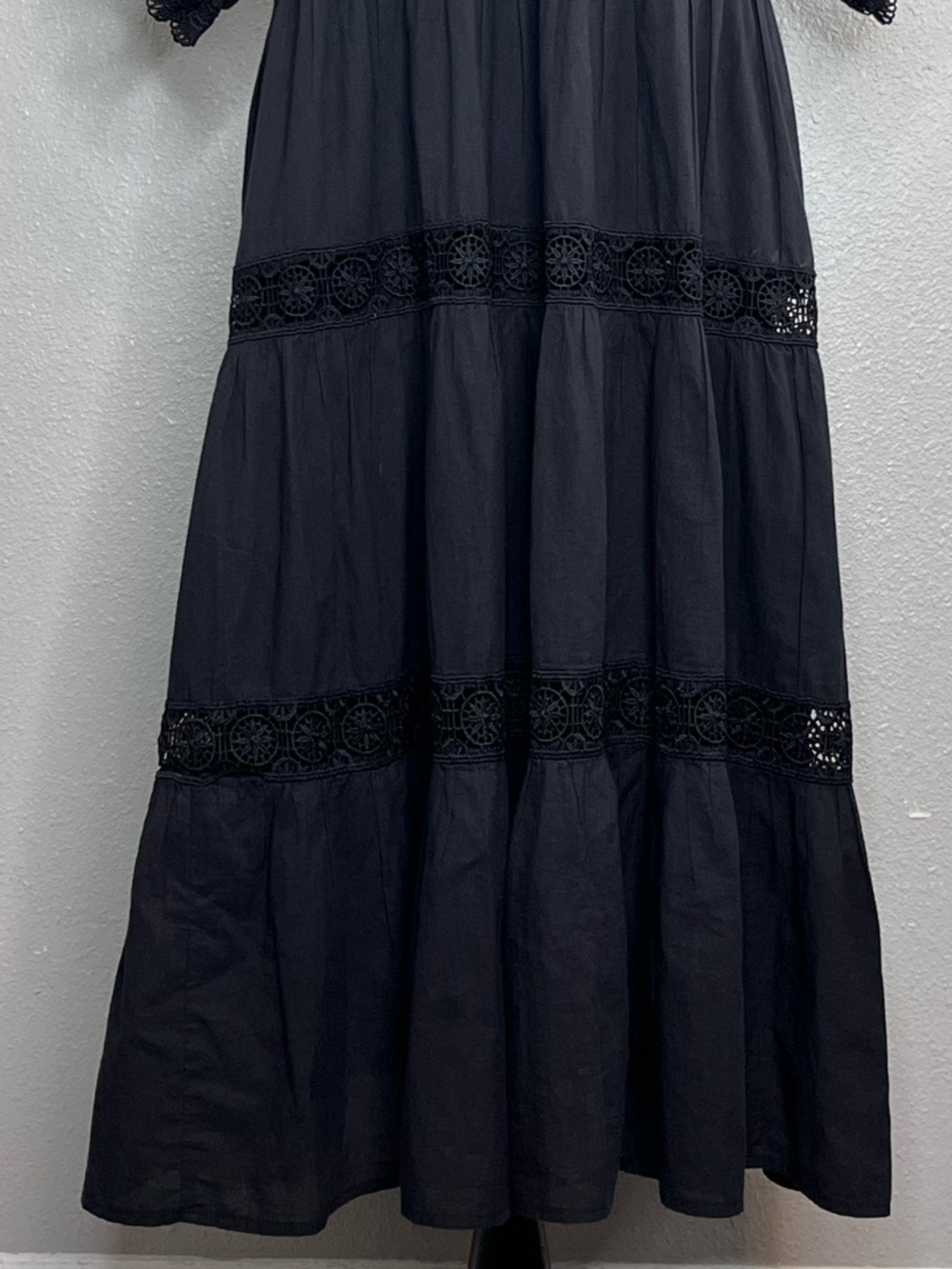 En Saison Black Midi Lace Tiered Dress - Picture 8 of 15